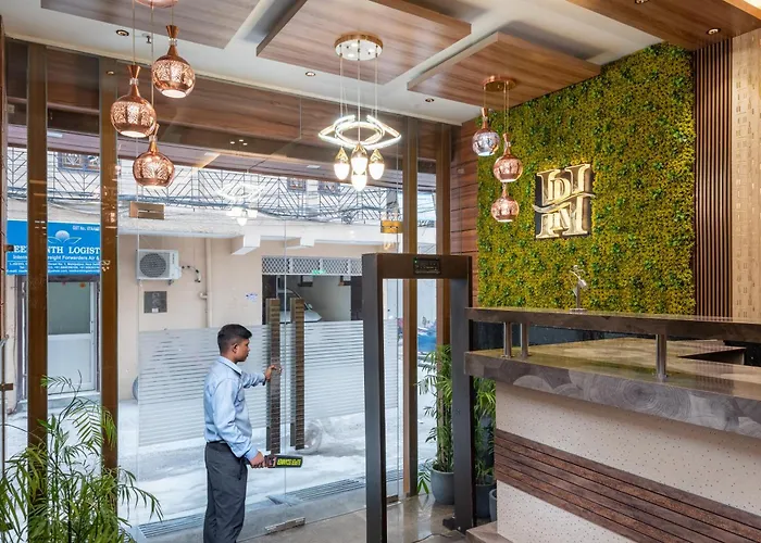 Royal Inn IgiAirport Hotel